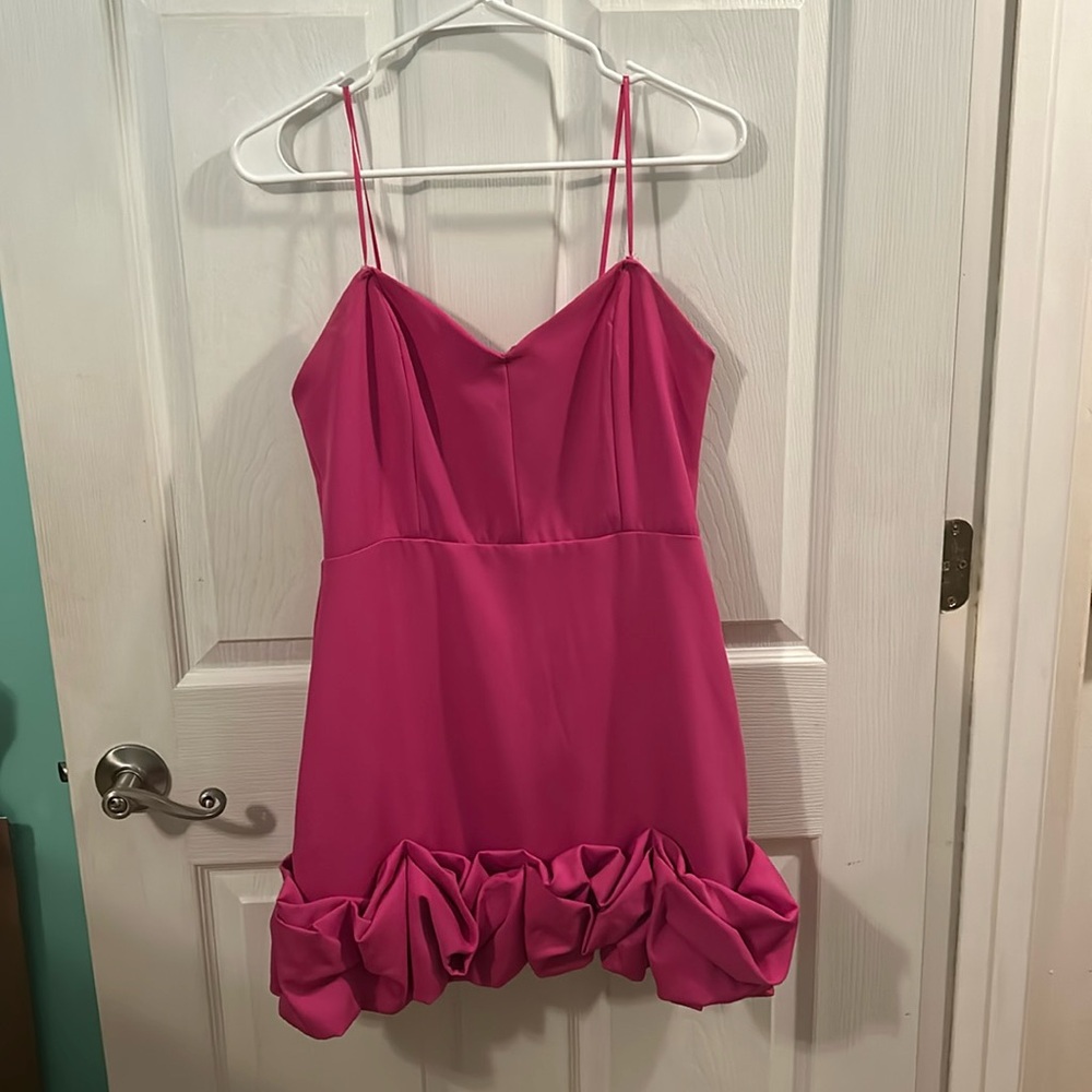 pink dress